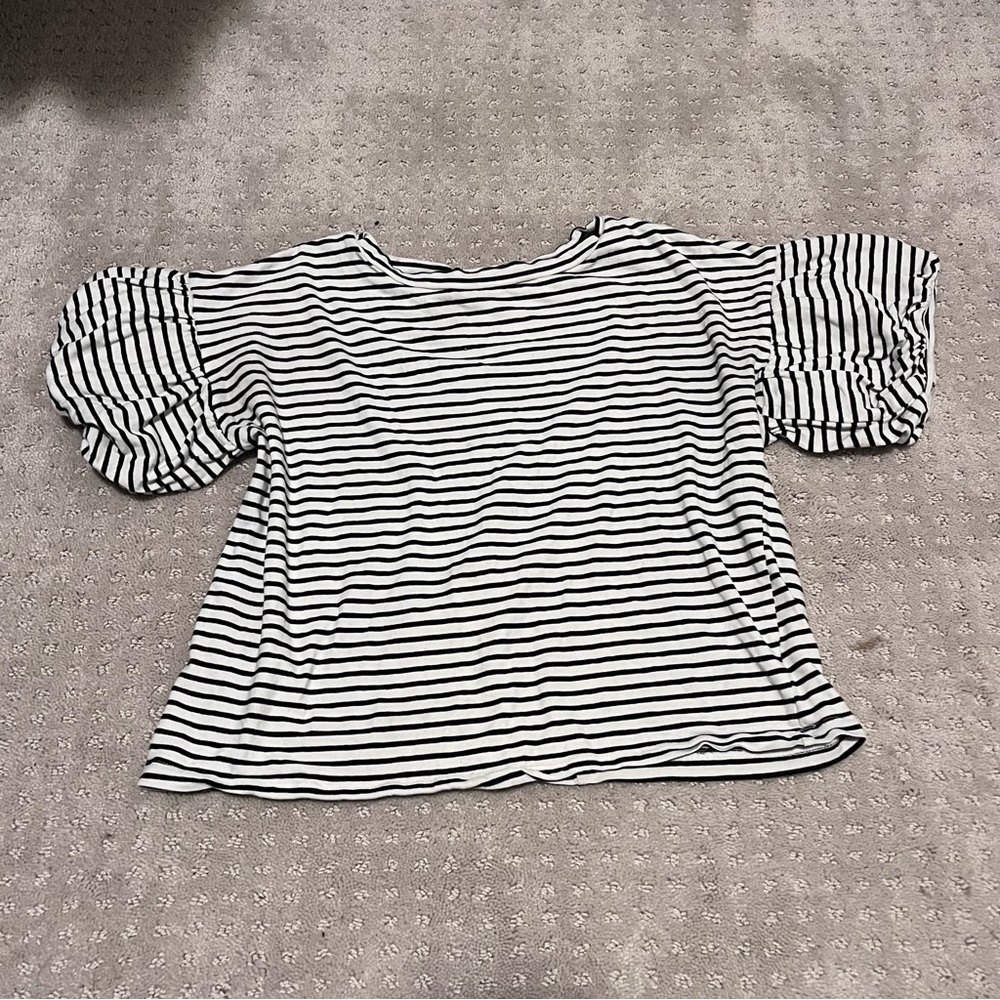 Puff Sleeve T-shirt